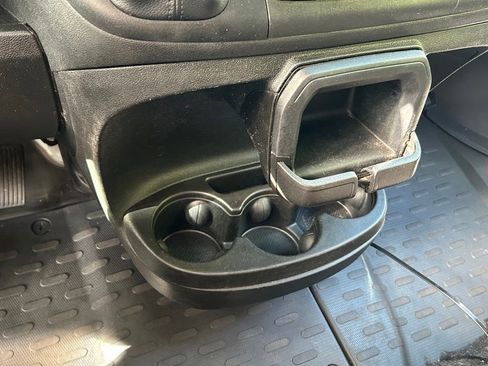 Used 2025 RAM ProMaster 2500 w/ Convenience Group FWD image 23