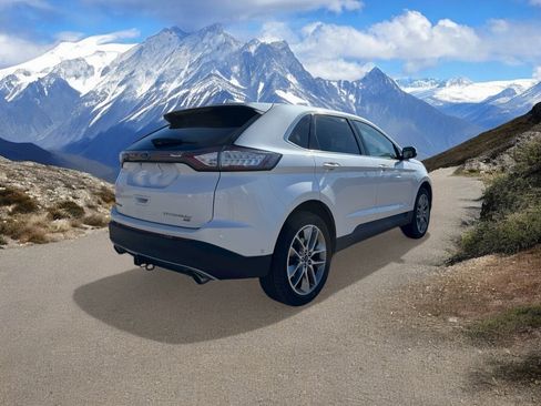 Used 2018 Ford Edge Titanium w/ Equipment Group 302A image 5