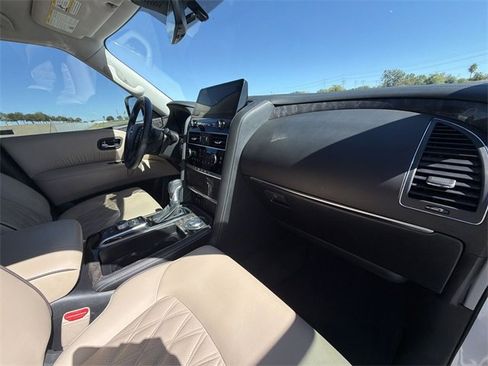 Used 2021 Nissan Armada Platinum image 28