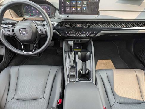 Used 2025 Honda Accord EX-L image 18