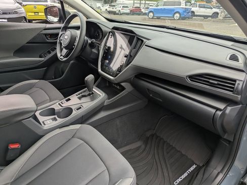 Used 2025 Subaru Crosstrek 2.0i Premium w/ Crosstrek Mirror Package AWD/4WD image 33