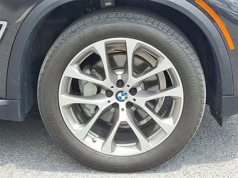 Used 2021 BMW X5 xDrive40i w/ Premium Package 2 image 11