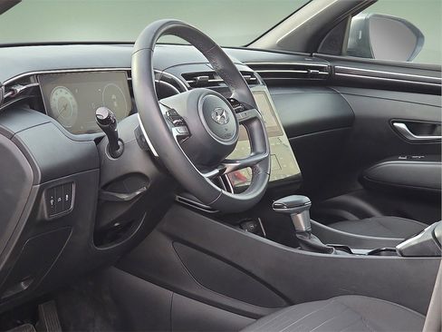 Used 2023 Hyundai Santa Cruz SEL Premium image 20