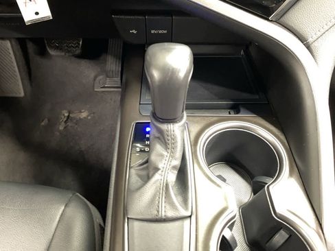 Used 2021 Toyota Camry SE image 25