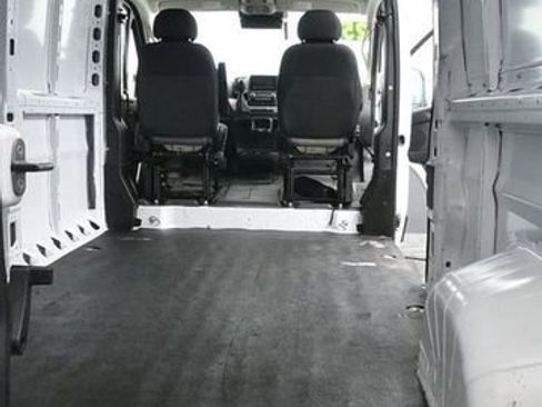 Used 2025 RAM ProMaster 2500 w/ Convenience Group FWD image 12