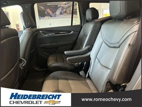 Certified 2020 Cadillac XT6 Premium Luxury AWD/4WD image 12