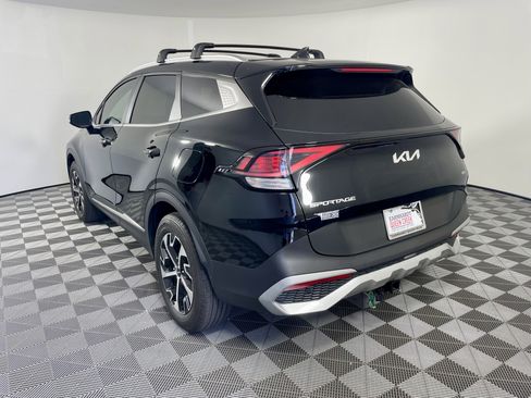 Used 2024 Kia Sportage EX AWD/4WD image 3