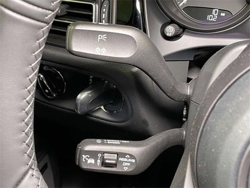 New 2026 Porsche Macan Turbo image 45