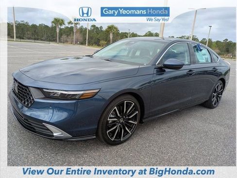 New 2026 Honda Accord Touring image 10