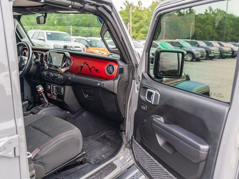 Used 2021 Jeep Gladiator Rubicon w/ Safety Group image 14