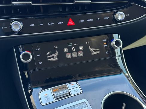 New 2026 Genesis GV70 2.5T image 9