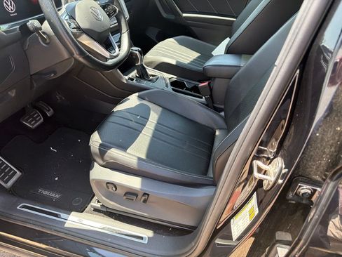 Used 2022 Volkswagen Tiguan SE R-Line FWD image 10