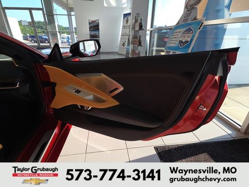 Used 2025 Chevrolet Corvette Stingray Preferred Cpe w/ Z51 Performance Package RWD image 29