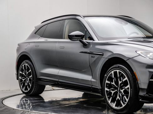 Used 2023 Aston Martin DBX 707 image 26