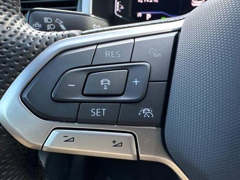 Used 2023 Volkswagen Atlas Cross Sport SEL Premium R-Line image 26