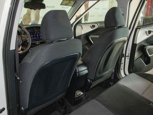 Used 2024 Kia Soul S image 10