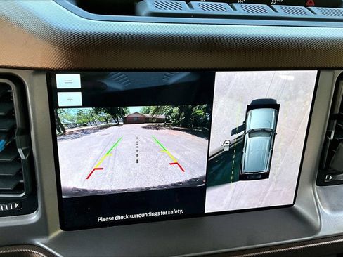 Used 2022 Ford Bronco Outer Banks w/ Sasquatch Package AWD/4WD image 13