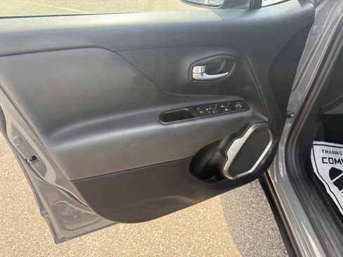 Used 2020 Jeep Renegade Limited w/ Safety and Security Group image 23