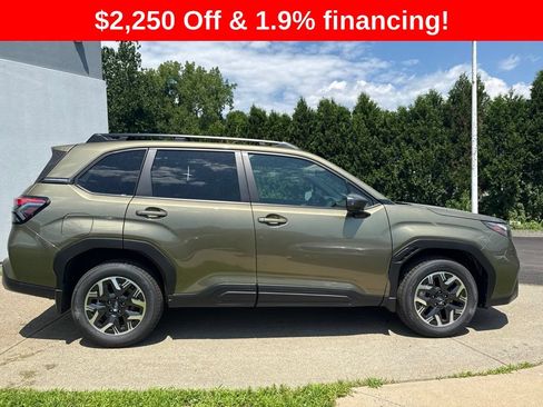 New 2026 Subaru Forester Premium AWD/4WD image 2