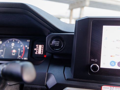 Used 2024 Toyota Tacoma SR image 20