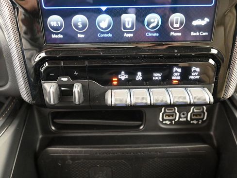Used 2021 RAM 1500 Limited image 31