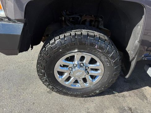 Used 2016 Chevrolet Silverado 2500 LTZ w/ LTZ Plus Package image 4