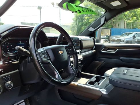 Used 2024 Chevrolet Silverado 3500 High Country w/ High Country Premium Package AWD/4WD image 10