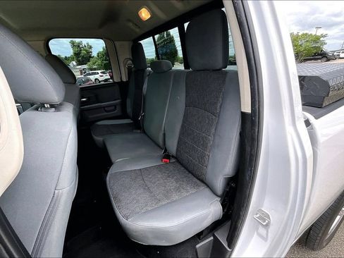Used 2019 RAM 1500 Big Horn AWD/4WD image 24