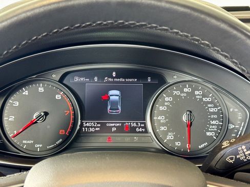 Used 2022 Audi Q5 2.0T Premium w/ Convenience Package image 12