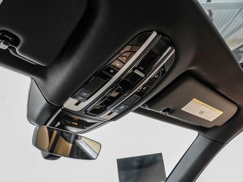 Used 2019 Porsche Cayenne image 26