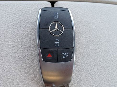 Used 2024 Mercedes-Benz GLS 450 GLS 450 image 31