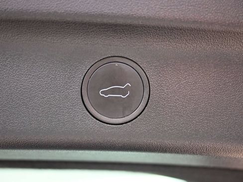 Used 2023 Tesla Model Y Long Range AWD/4WD image 8