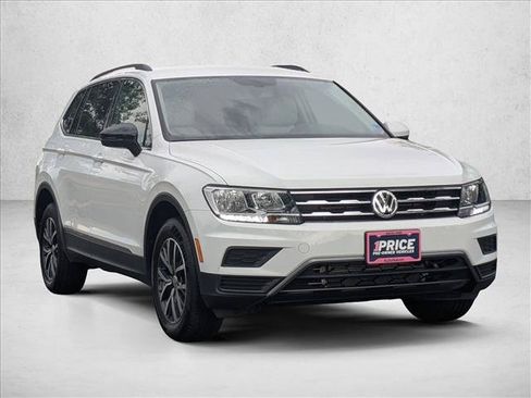 Used 2020 Volkswagen Tiguan SE w/ 3rd Row Seat Package AWD/4WD image 3
