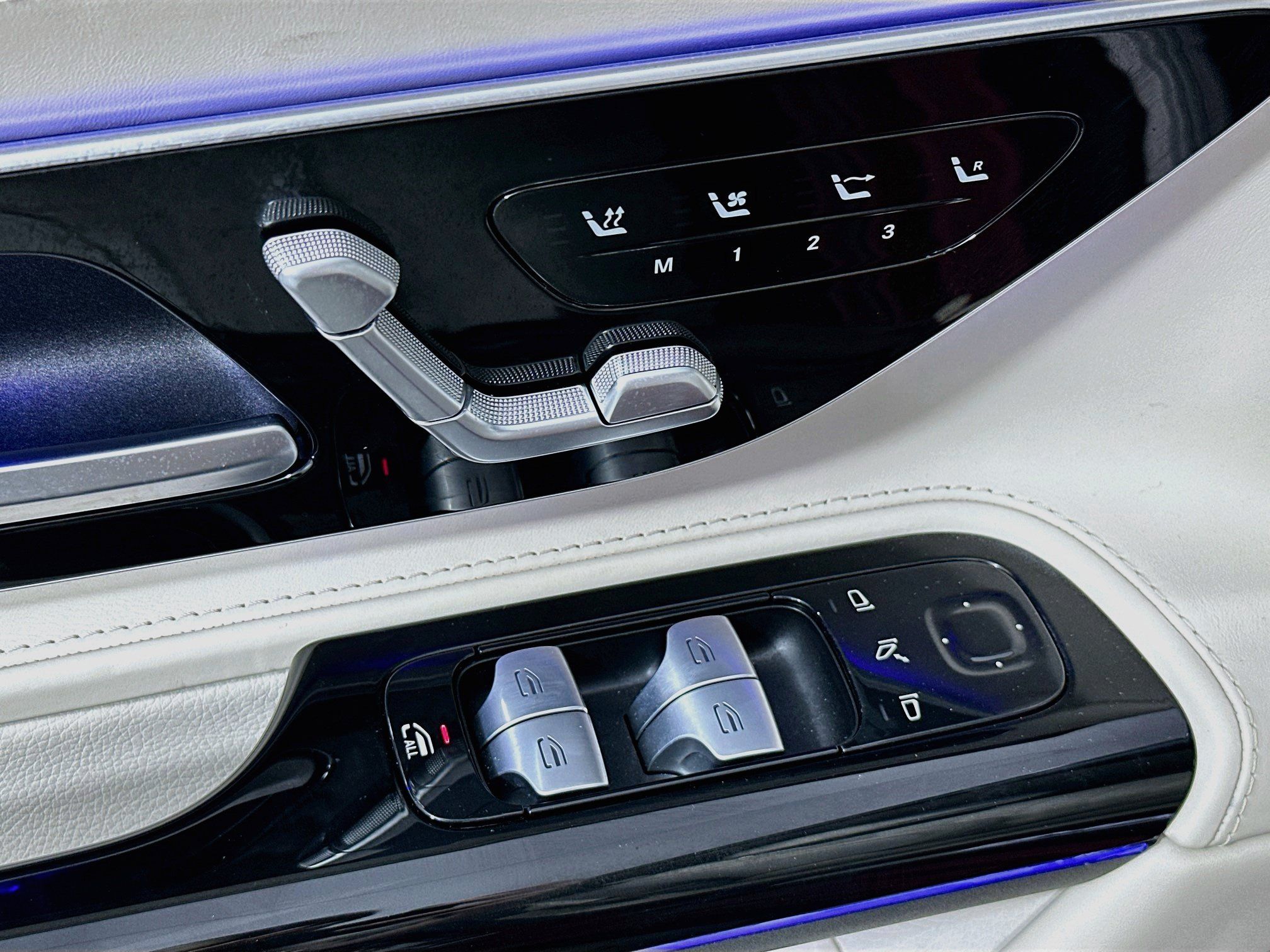 Used 2023 Mercedes-Benz SL 43 AMG image 18