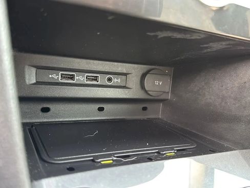 Used 2019 Volkswagen Tiguan SE AWD/4WD image 19