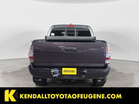 Used 2014 Toyota Tacoma 4x4 Double Cab w/ TRD Sport Package image 6