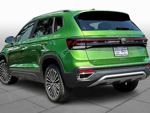New 2025 Volkswagen Taos SE image 12