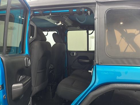 Used 2020 Jeep Wrangler Unlimited Sport S AWD/4WD image 14