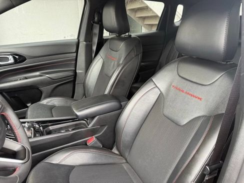 Used 2023 Jeep Compass Trailhawk AWD/4WD image 19