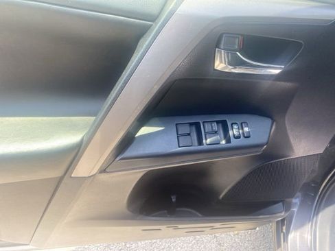 Used 2018 Toyota RAV4 XLE image 17