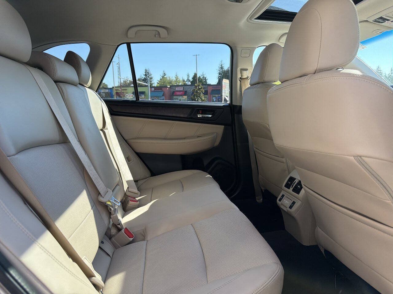 Used 2018 Subaru Outback 2.5i Limited AWD/4WD image 20