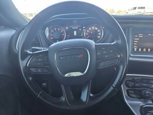 Used 2021 Dodge Challenger SXT w/ Driver Convenience Group image 14