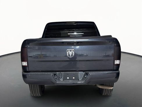 Used 2017 RAM 1500 Express image 6