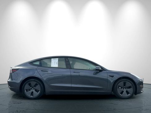 Used 2022 Tesla Model 3 Long Range image 3