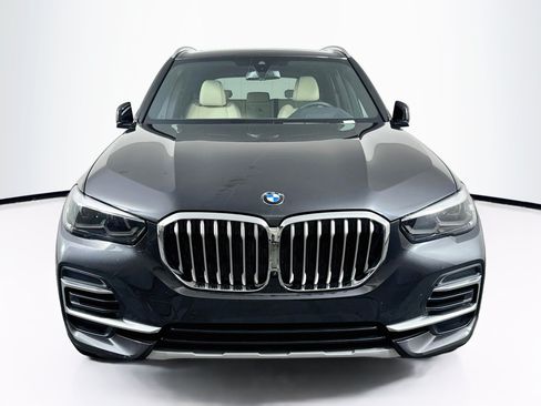 Used 2022 BMW X5 sDrive40i w/ Premium Package RWD image 2