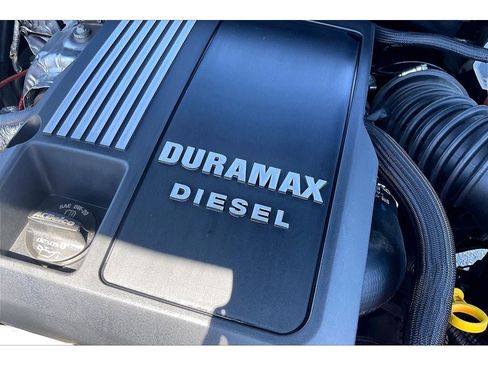 Used 2025 Chevrolet Silverado 1500 LT Trail Boss AWD/4WD image 33