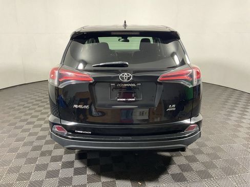 Used 2018 Toyota RAV4 LE w/ All Weather Liner Package AWD/4WD image 12