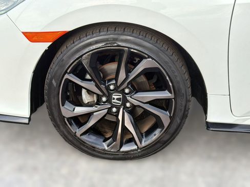 Used 2018 Honda Civic Sport Touring image 11