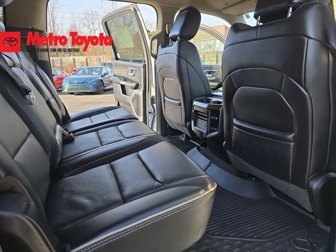 Used 2021 RAM 1500 Laramie AWD/4WD image 11