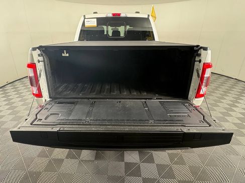 Certified 2022 Ford F150 Platinum w/ FX4 Off-Road Package AWD/4WD image 31